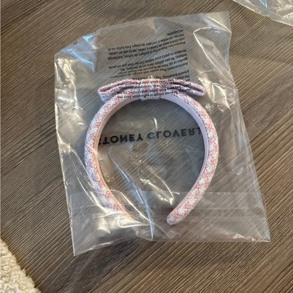 New stoney clover lane Skinny Bow Headband in Cupcake - Picture 2 of 4